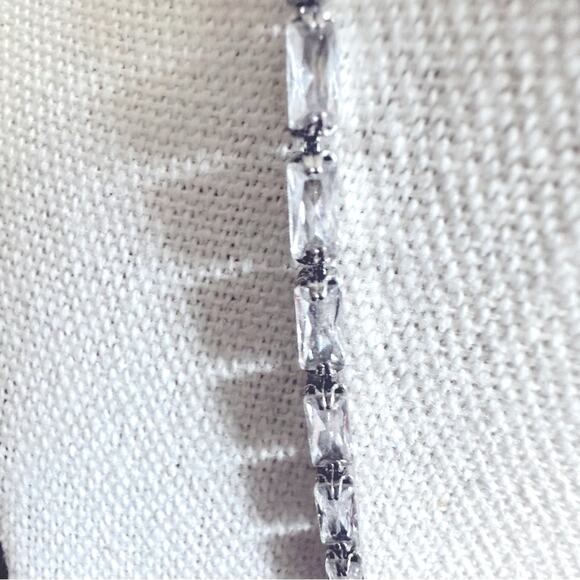 Melania Clara Necklace Costume Jewelry Rhinestone 15.5" to 19" Long 3" extender - Picture 5 of 11